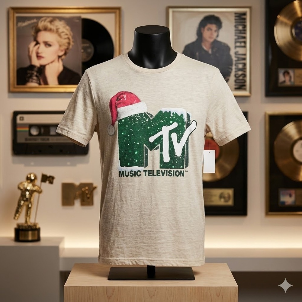 NWT MTV Graphic T-Shirt Mens Small Beige Christmas Santa Hat Music Television